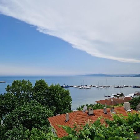 Appartamento Heart Of Balchik Esterno foto